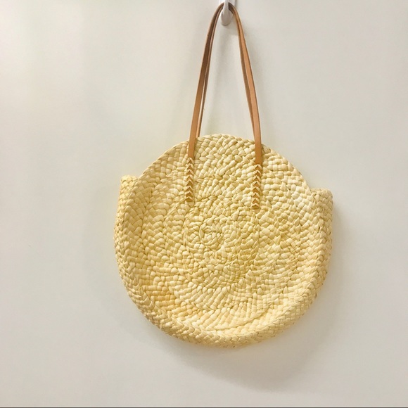Straw bag. Perfect for summer! - Picture 2 of 2